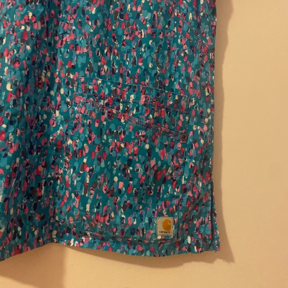 Carhartt colourful leopard print scrubs top size large - Picture 2 of 4